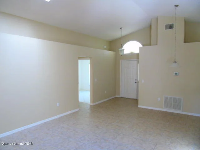 Photo of 2801 Saint James Lane