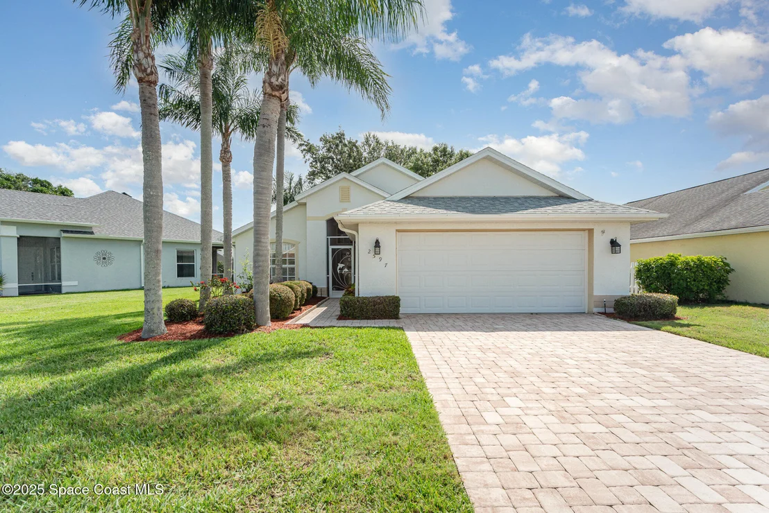 Photo of 2597 Addington Circle