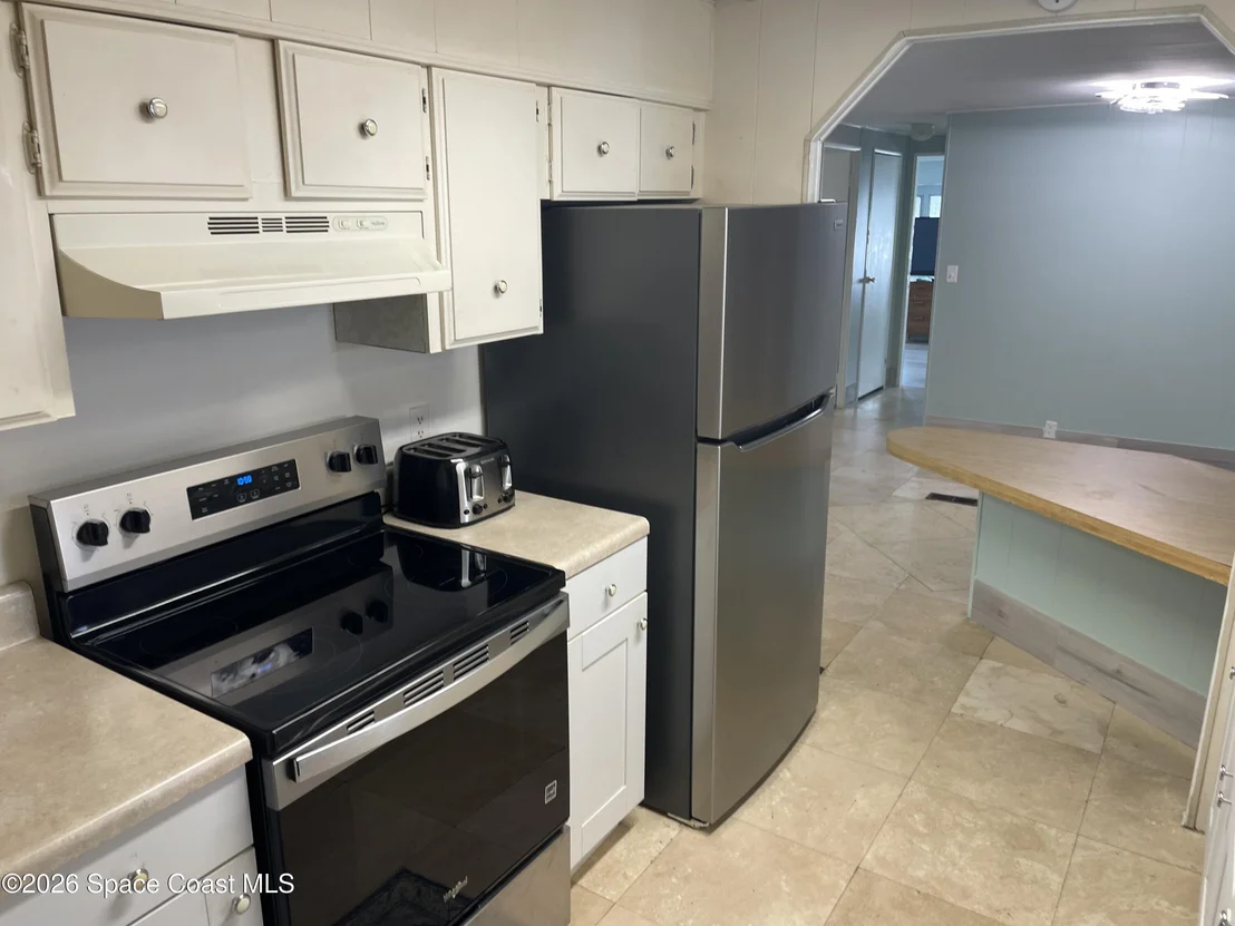 Photo of 621 Oleander Circle