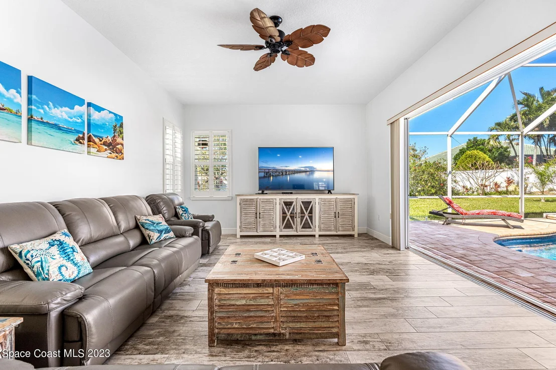 Photo of 212 Ivory Drive