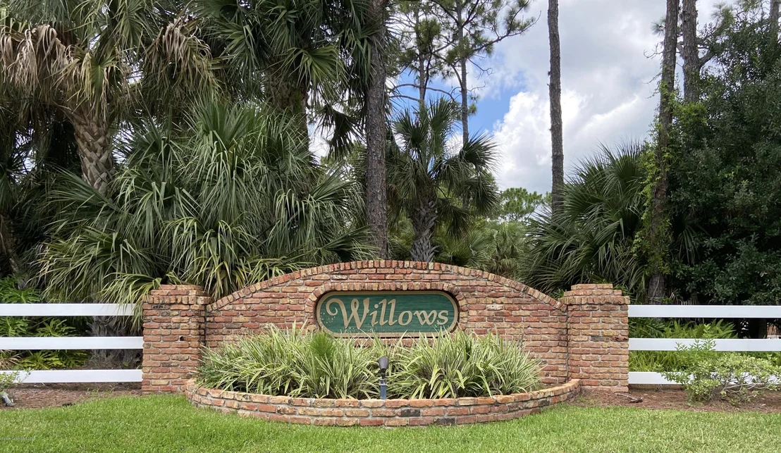 Photo of 5443 The Willows Drive