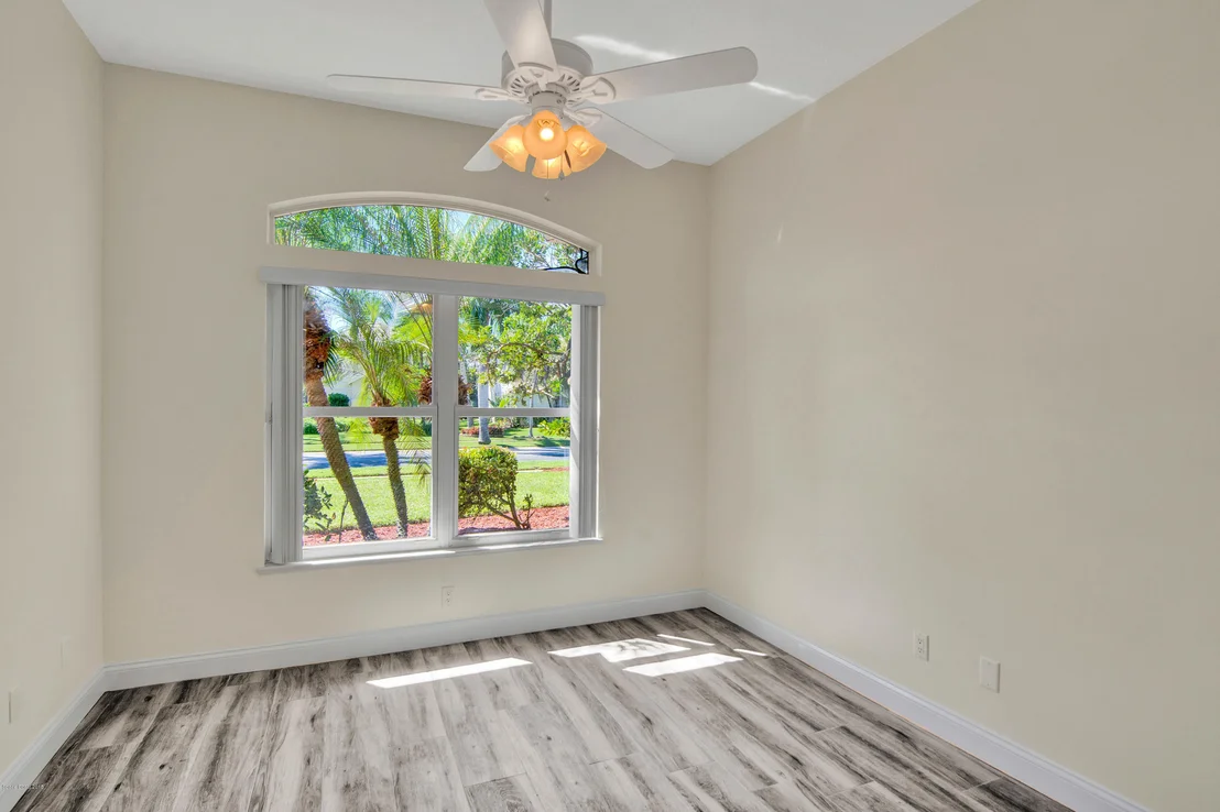 Photo of 142 Hidden Cove Drive