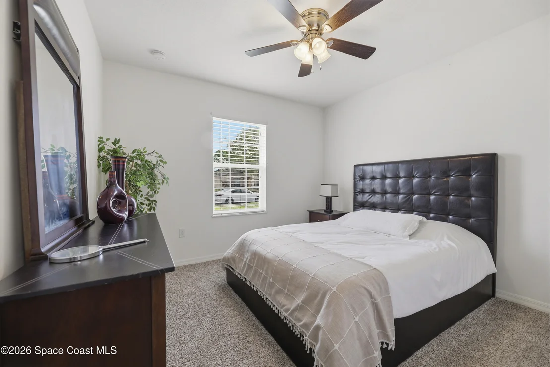 Photo of 1121 Morgan Circle NE