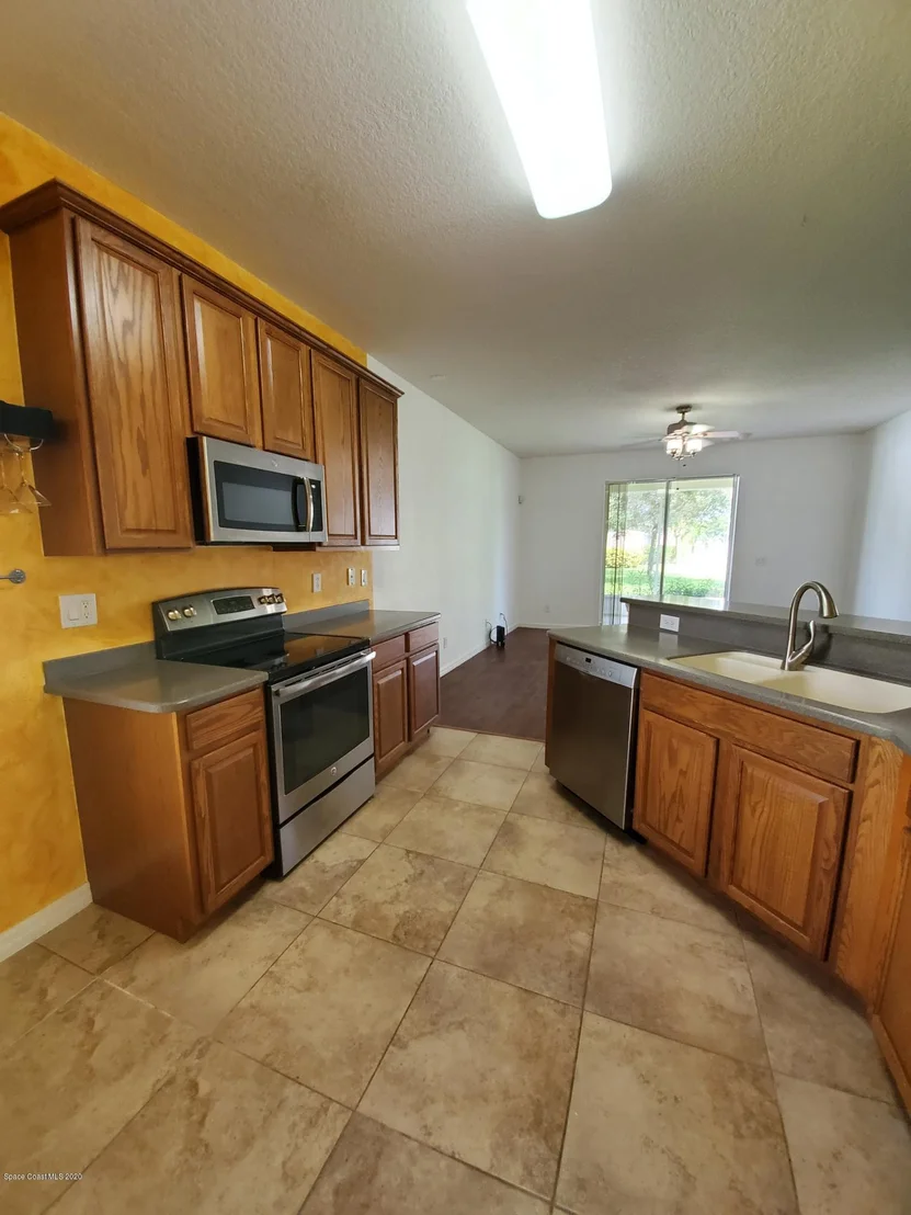 Photo of 3881 Manitoba Way
