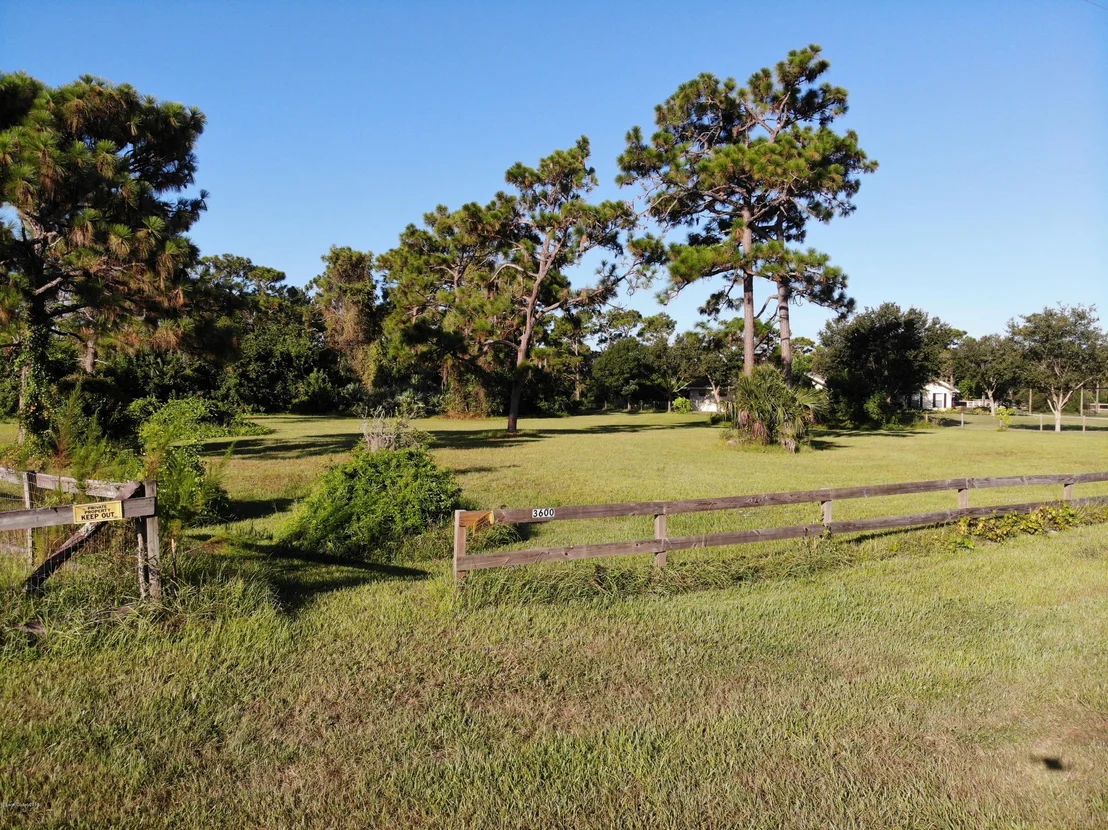 Photo of 3600 Turtle Mound Road