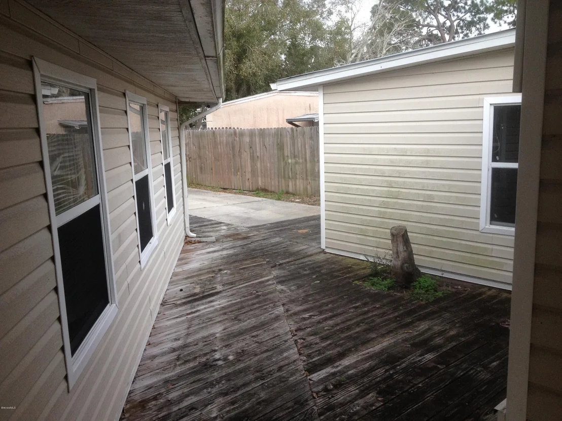 Photo of 1115 Westview Drive