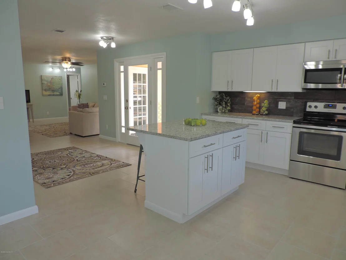Photo of 307 Edgewood Drive