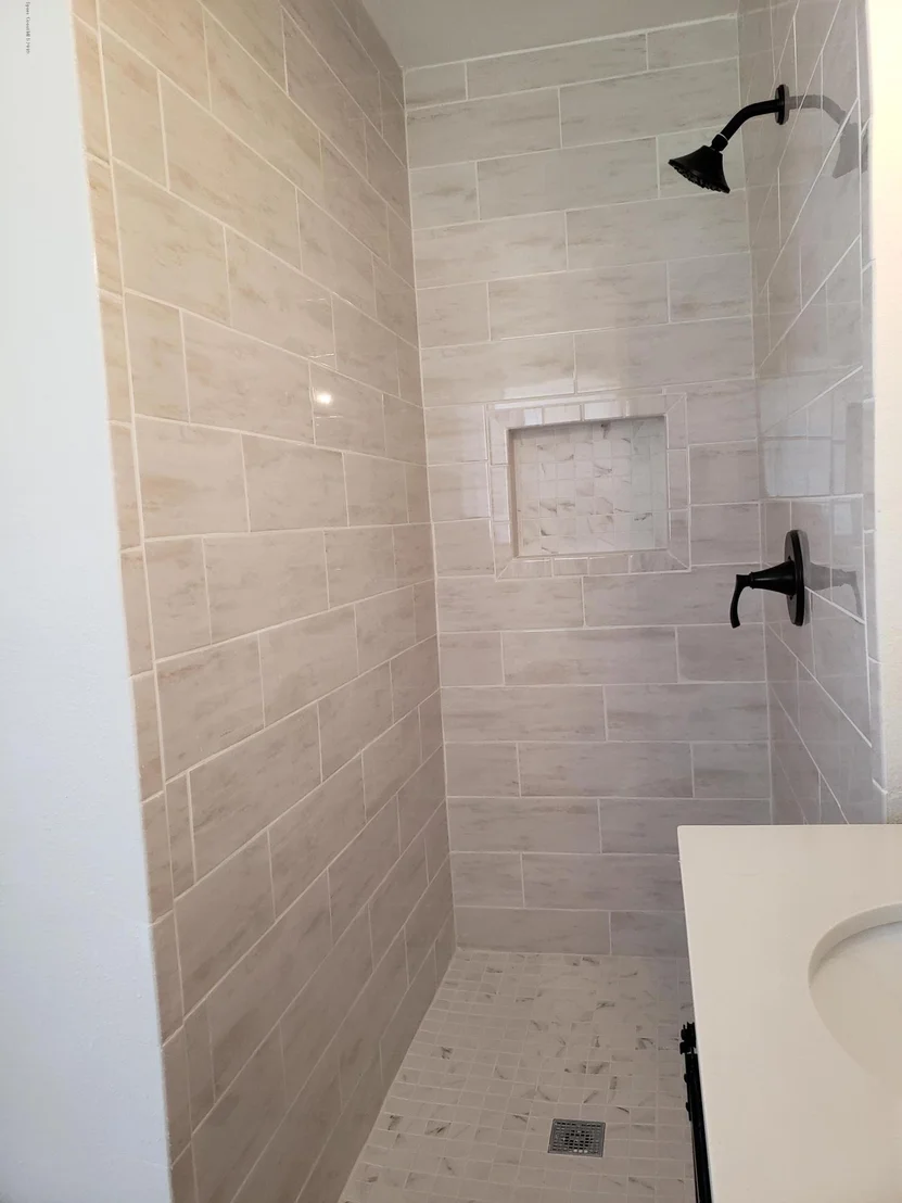 Photo of 1745 Golfview Drive