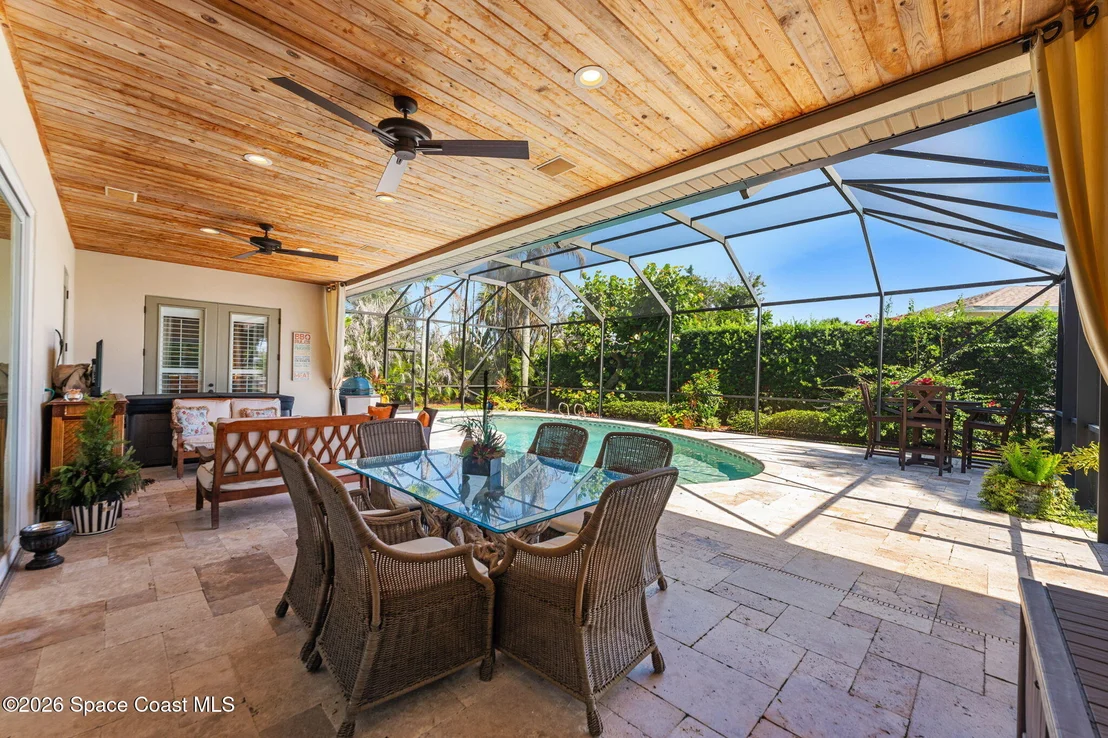 Photo of 339 Cocoa Avenue