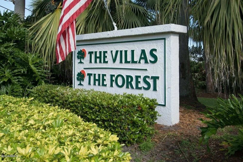 Photo of 960 Villa Drive