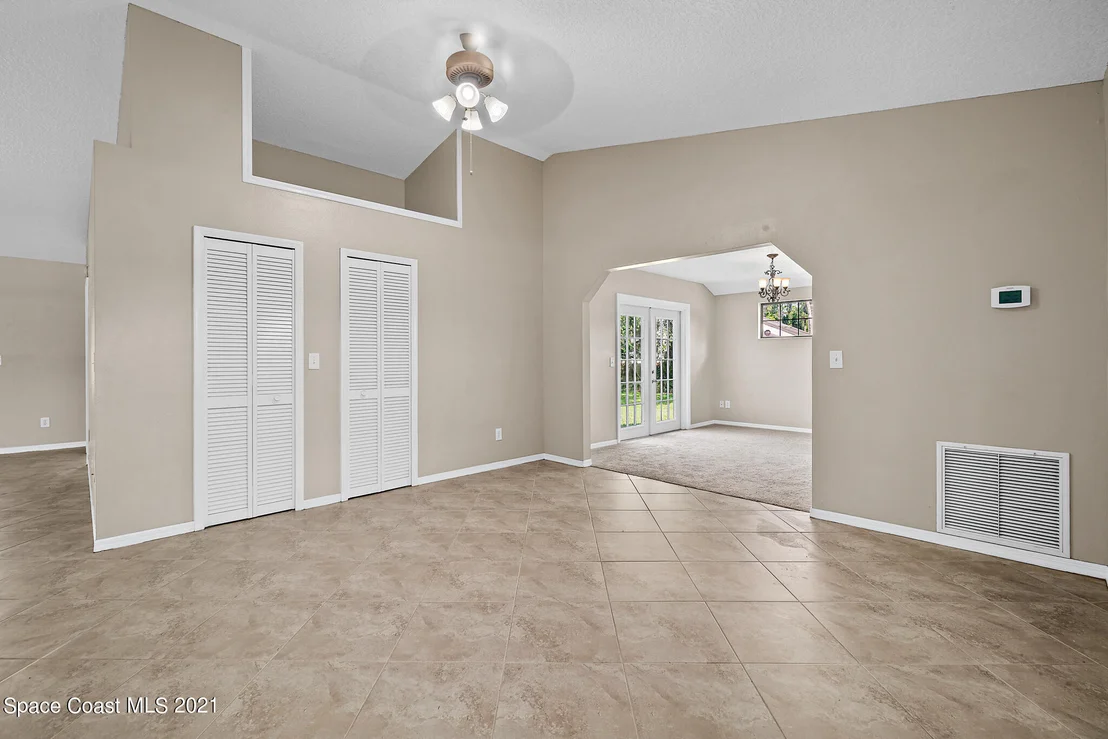 Photo of 4390 Alan Shepard Avenue
