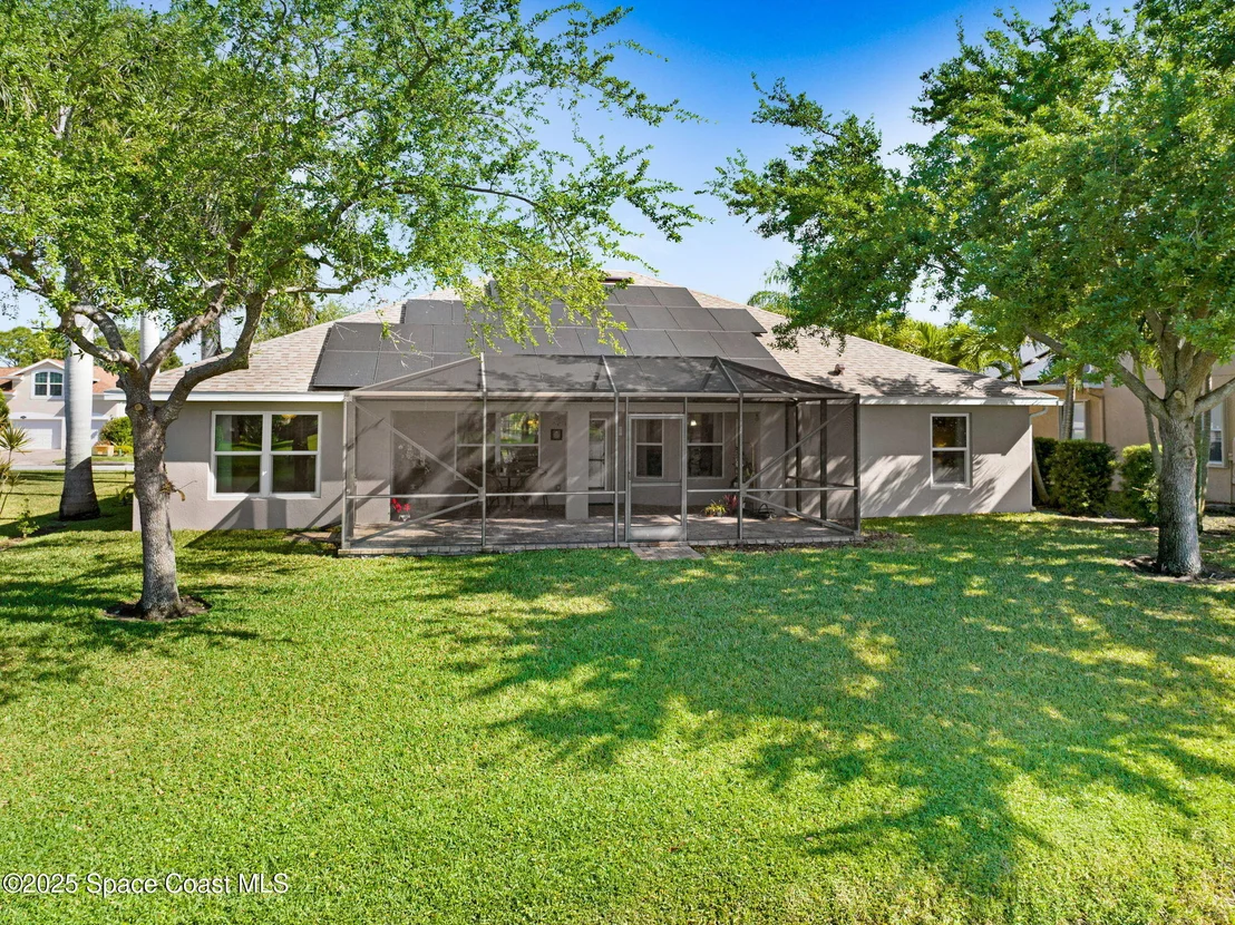 Photo of 2074 Botanica Circle