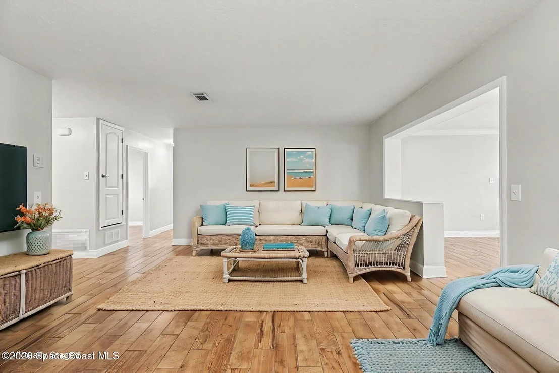 Photo of 990 Demaret Drive