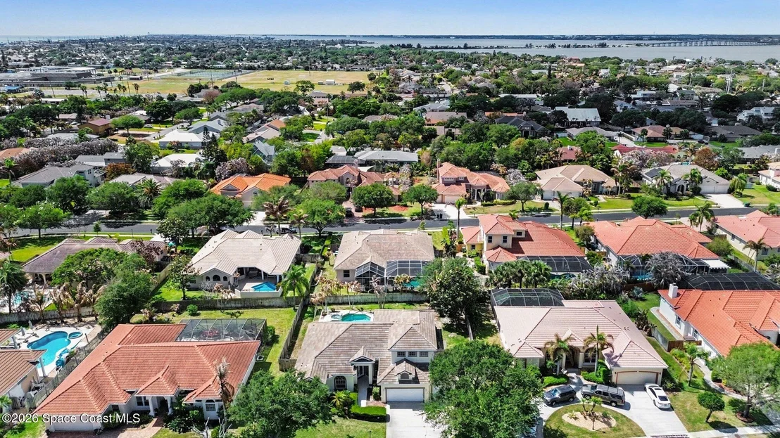 Photo of 333 Flanders Drive