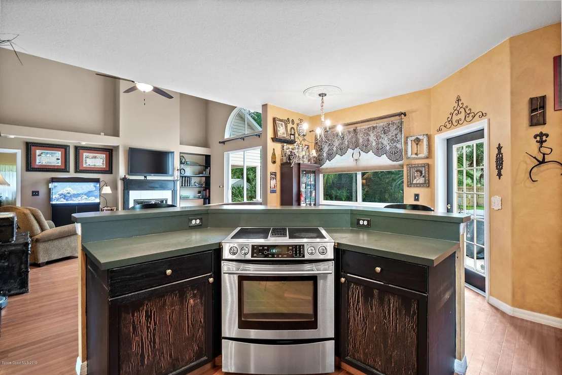 Photo of 1155 Valkaria Road
