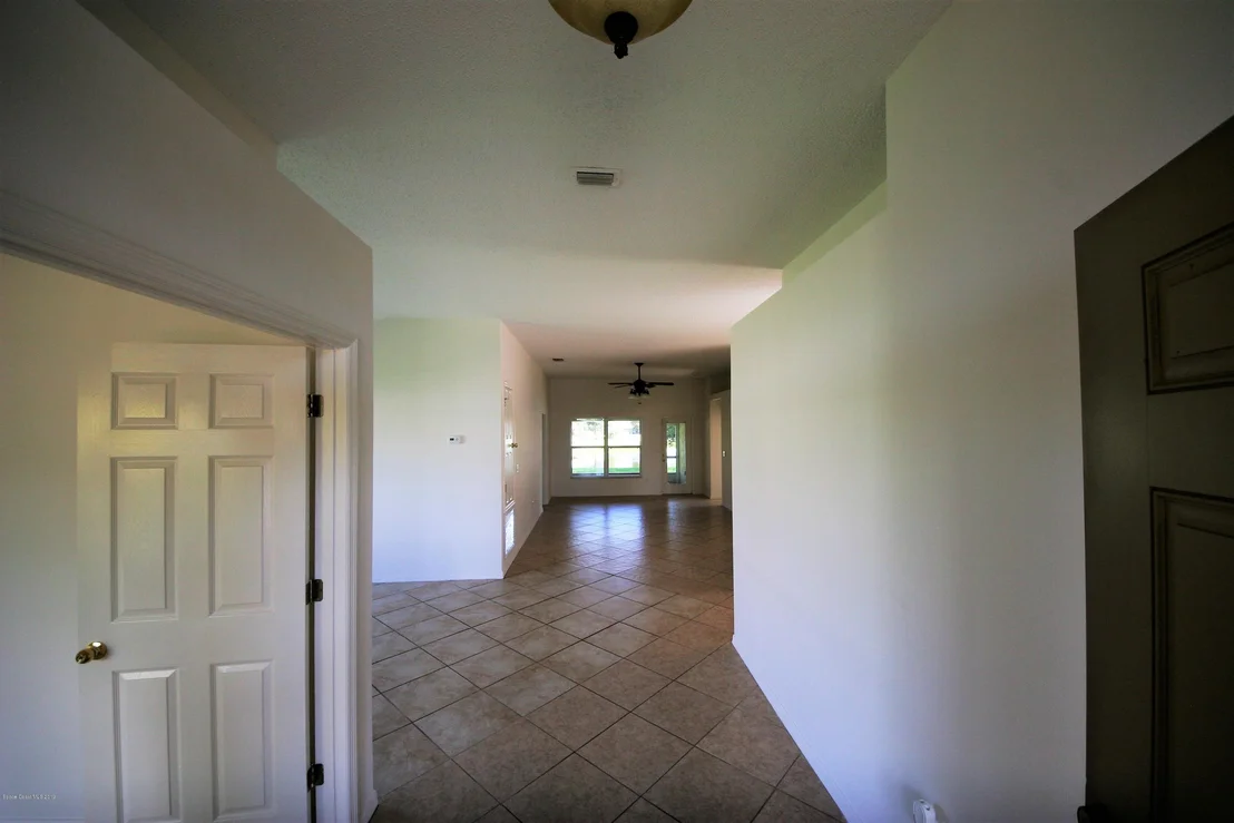 Photo of 1433 Hemingway Boulevard