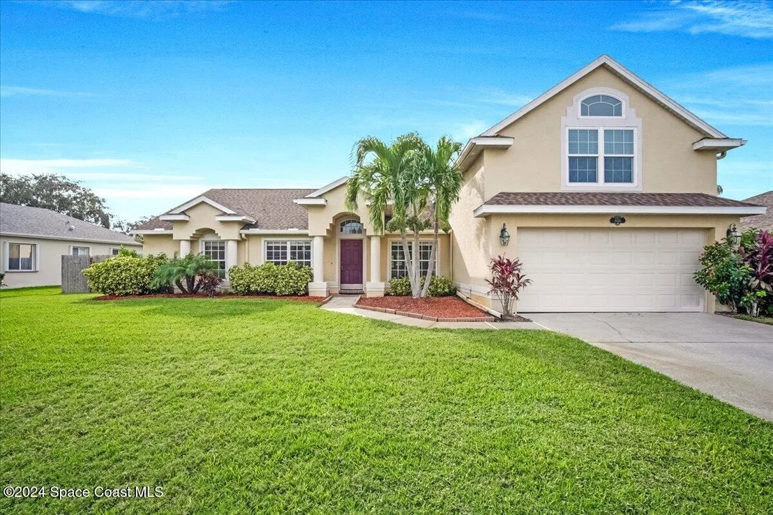 Photo of 6018 Newbury Circle