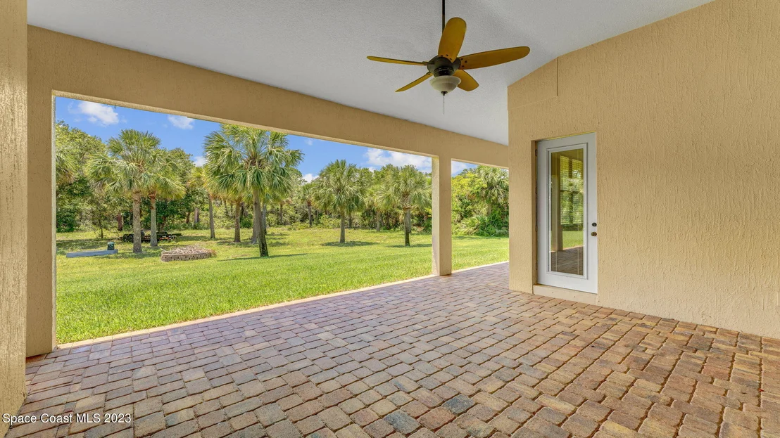 Photo of 2372 Westhorpe Drive