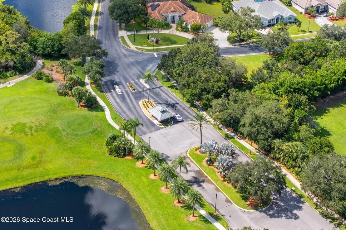 Photo of 804 Chatsworth Drive