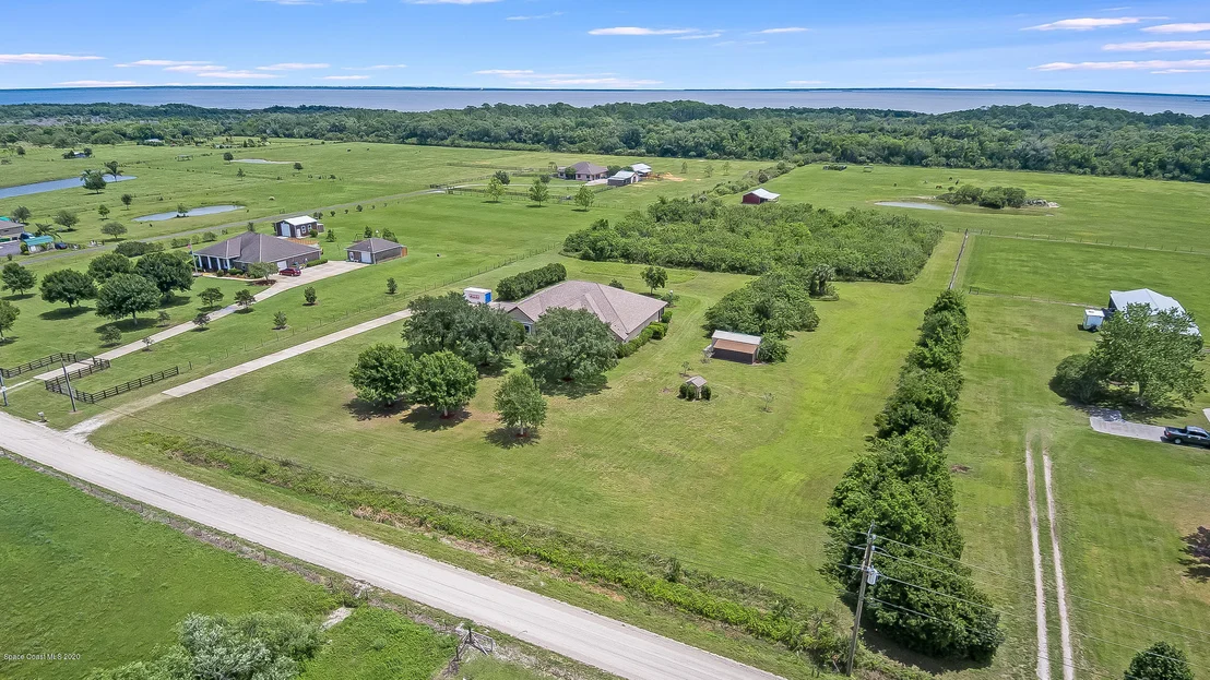 Photo of 4135 Hammock Road