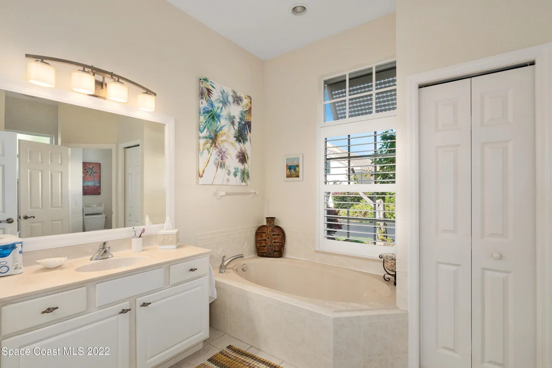 Photo of 5388 Solway Drive