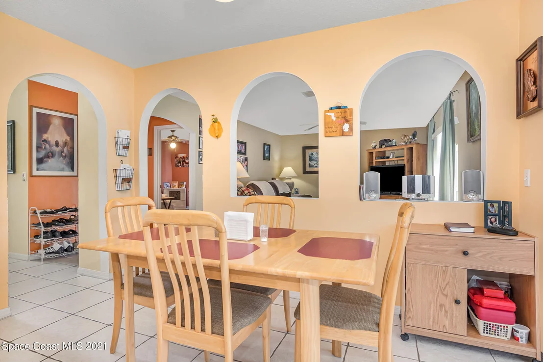 Photo of 2339 Myla Lane