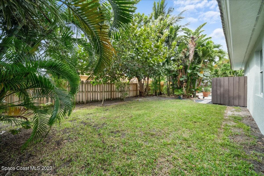 Photo of 373 Flanders Drive