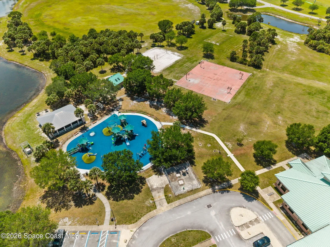 Photo of 826 Dockside Drive SW