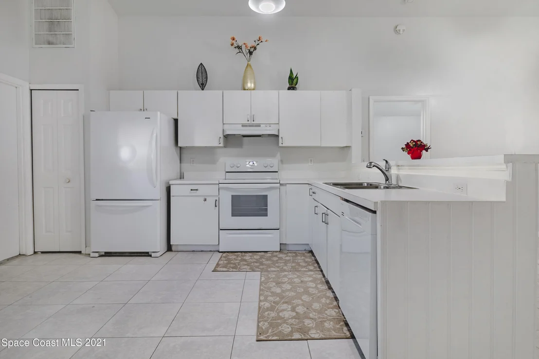 Photo of 2423 Saint Johns Lane