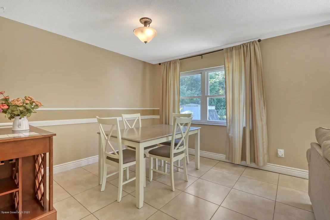 Photo of 1085 Hermosa Drive