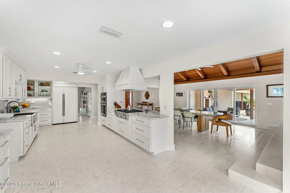 Photo of 207 Riverside Drive