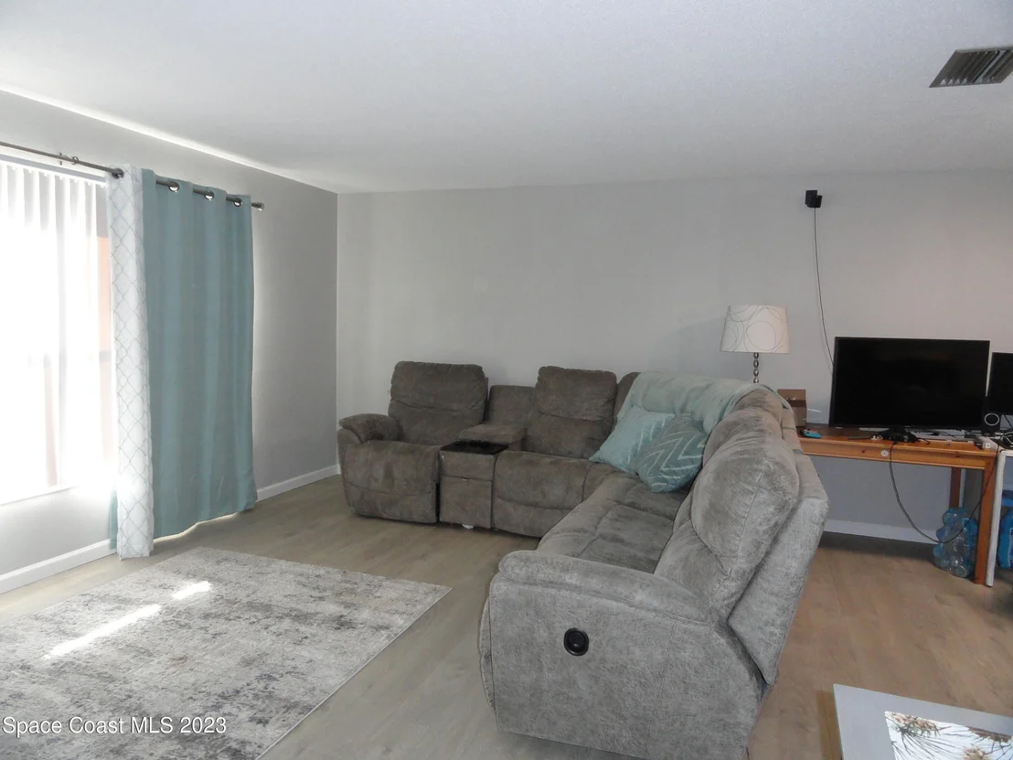 Photo of 1116 Condado Drive