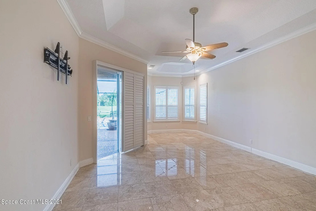 Photo of 8181 Compton Way