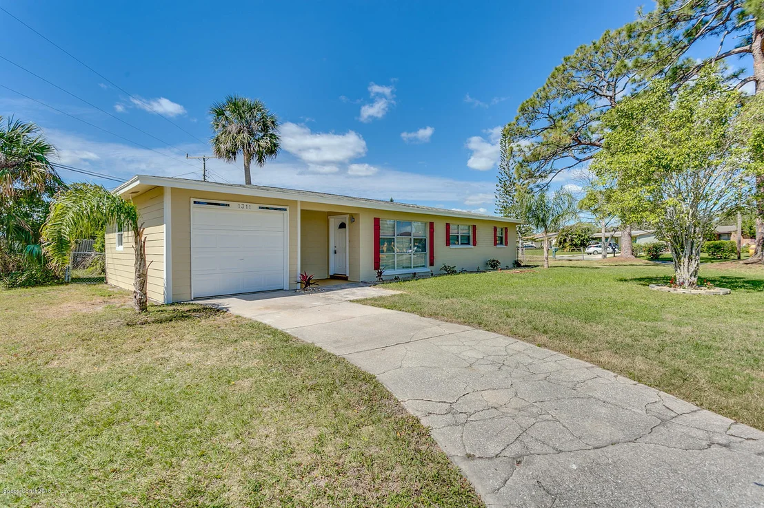 Photo of 1311 N Alsup Drive