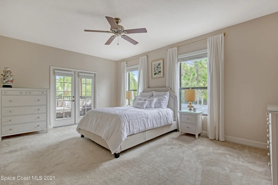 Photo of 1380 Talon Way