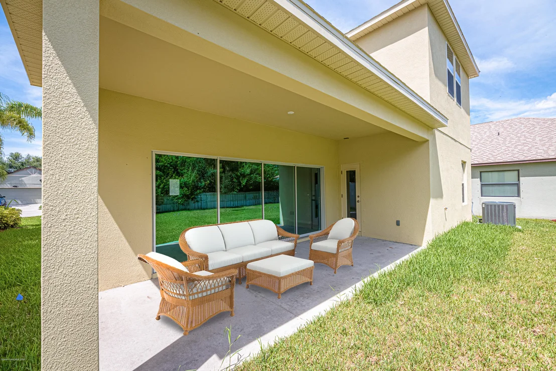 Photo of 425 Dryden Circle