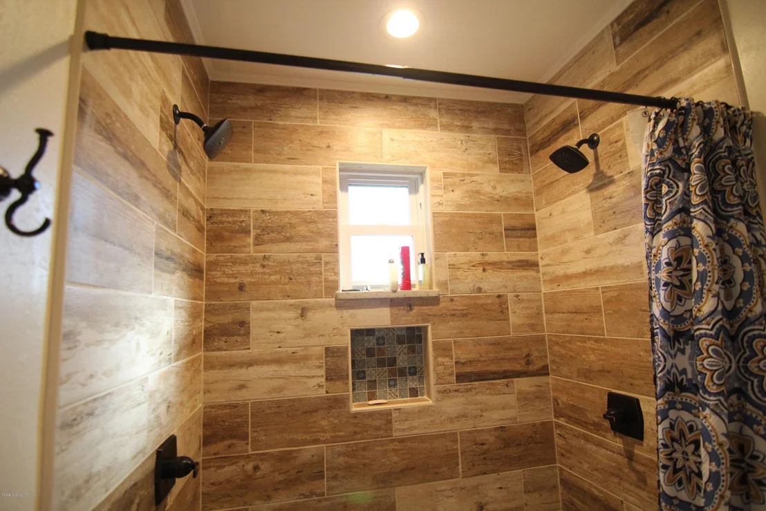 Photo of 1077 Fairlawn Drive