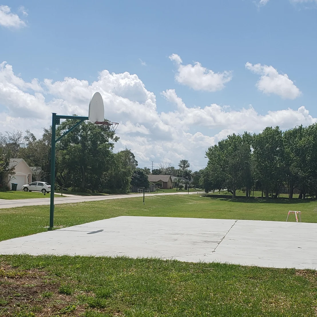 Photo of 2370 Oak Creek Circle