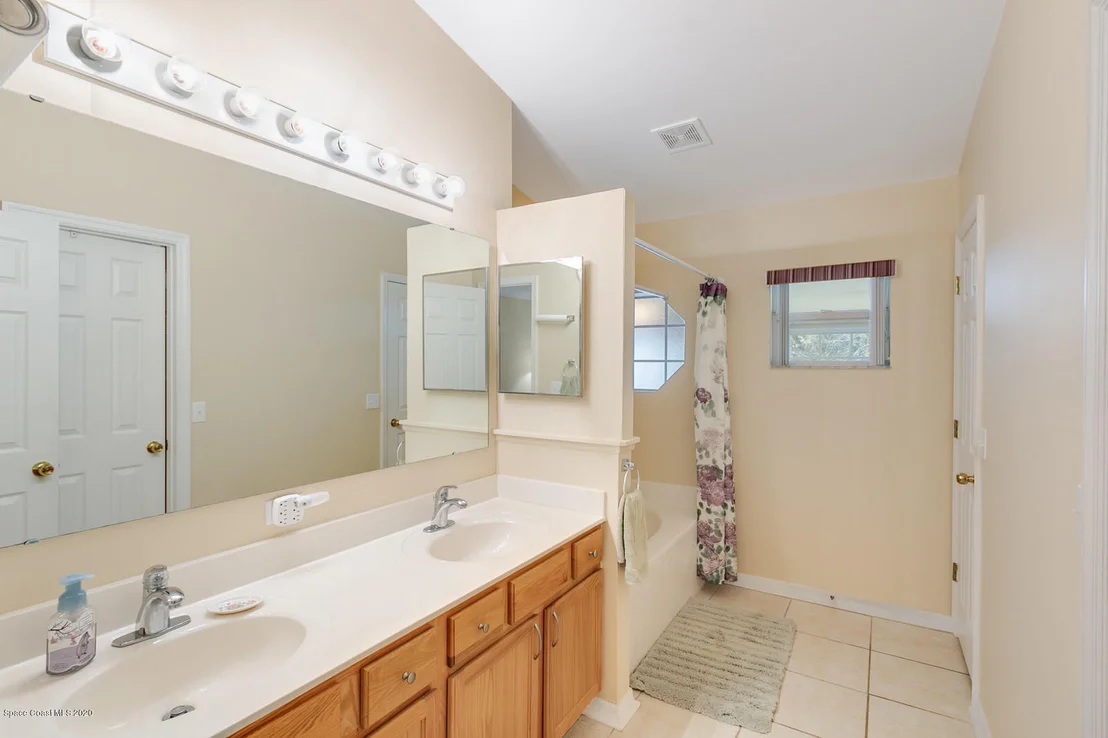 Photo of 2177 Spring Creek Circle NE