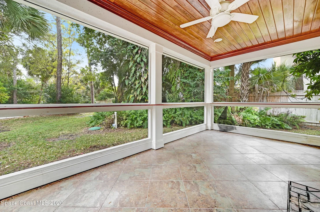 Photo of 6420 South Drive