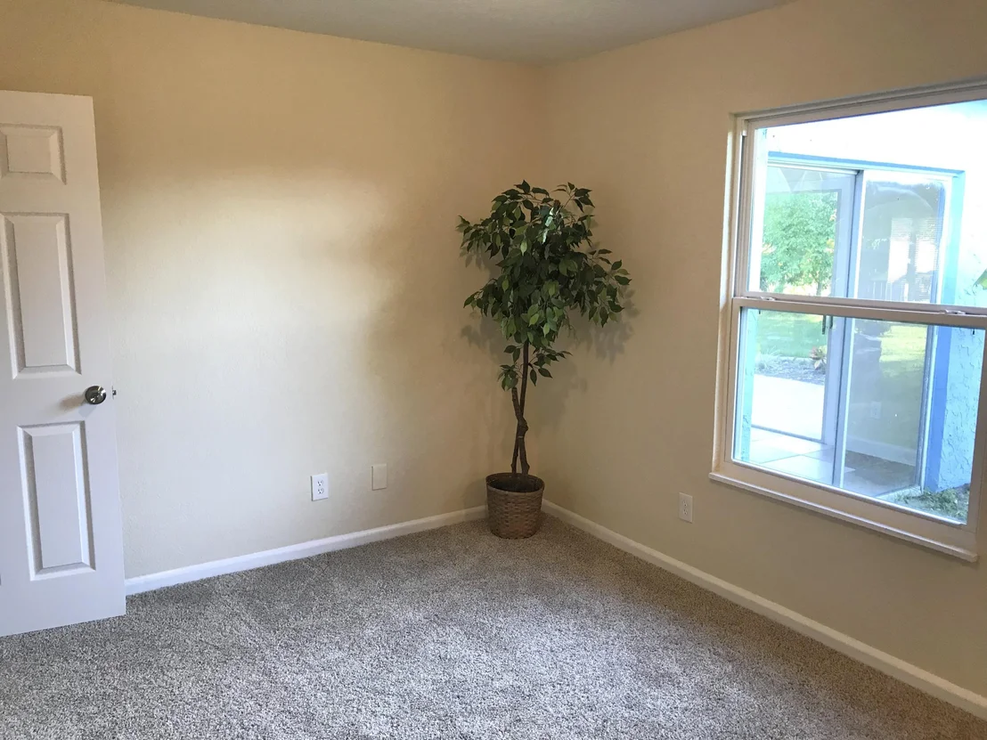 Photo of 1370 Creel Road NE