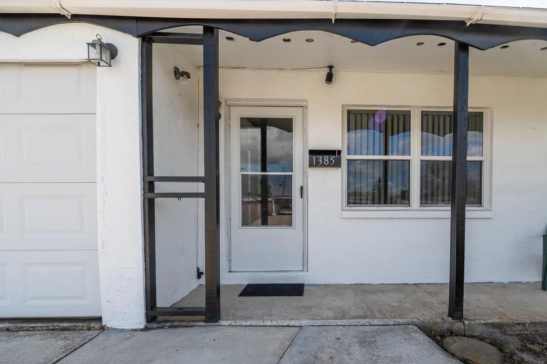 Photo of 1385 Eva Lane