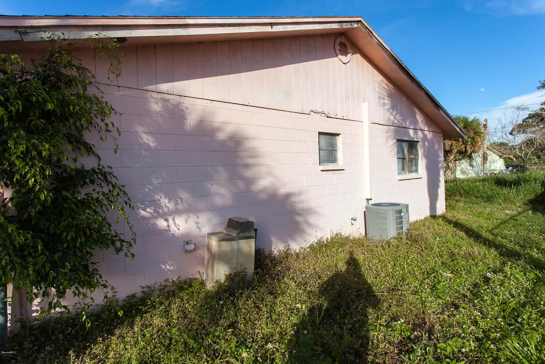 Photo of 3309 Henry Street