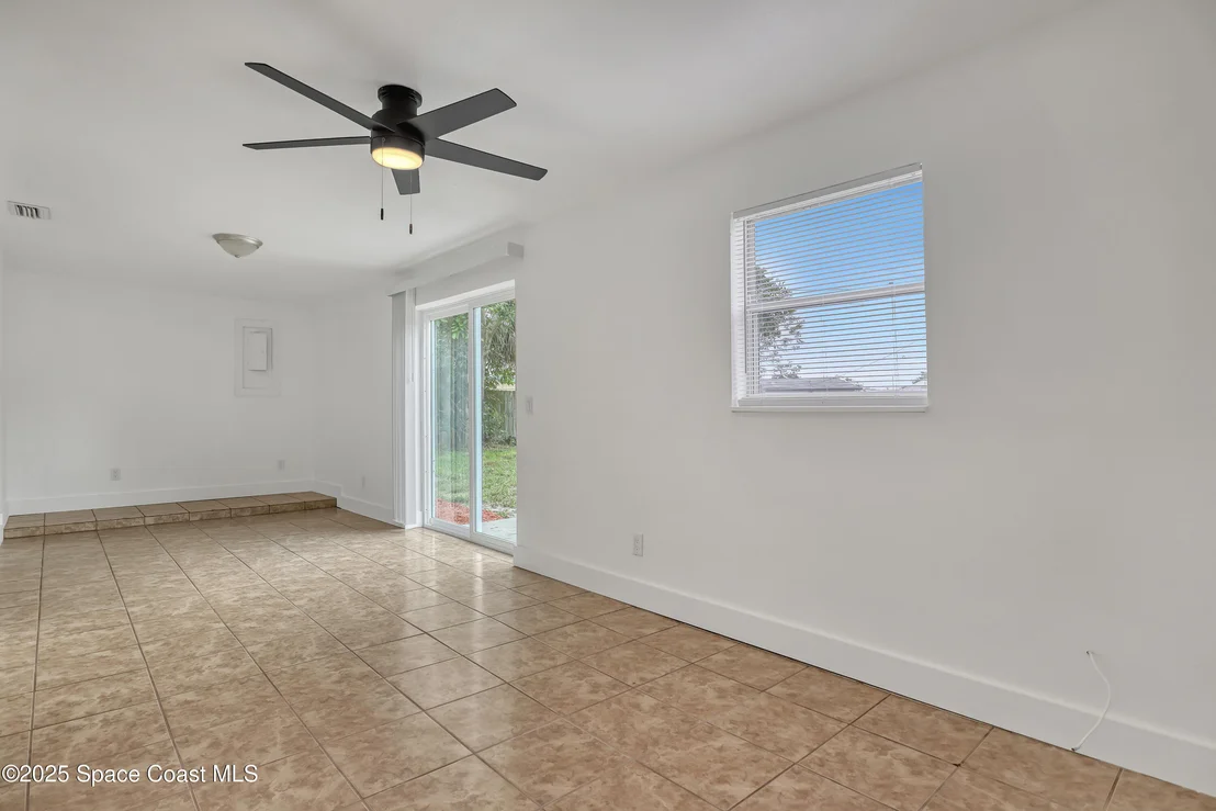 Photo of 2152 Post Road