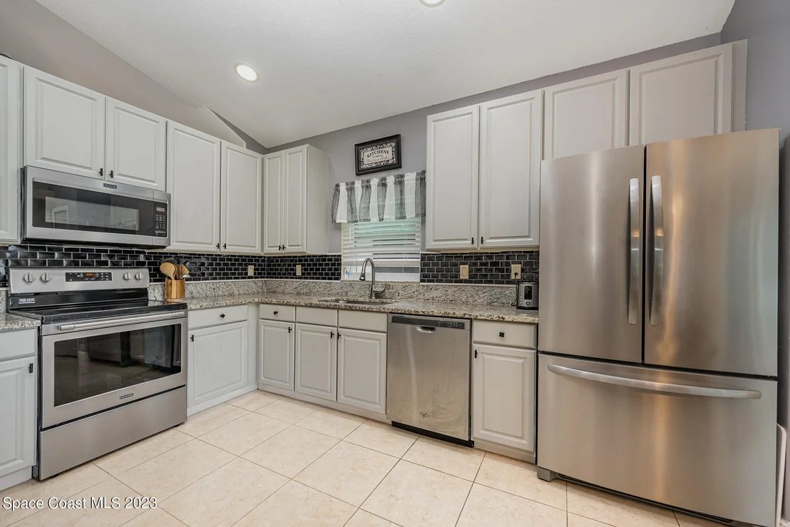 Photo of 2181 Stratford Pointe Drive