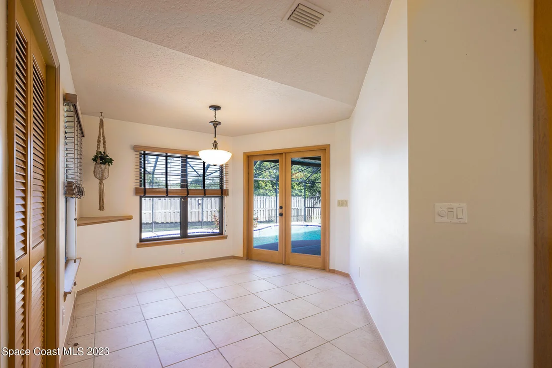 Photo of 2288 Hamlet Drive