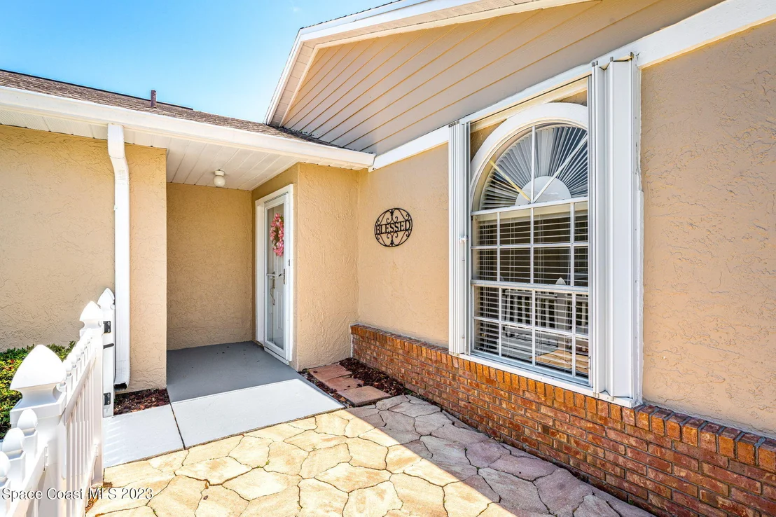 Photo of 840 Cross Lake Drive