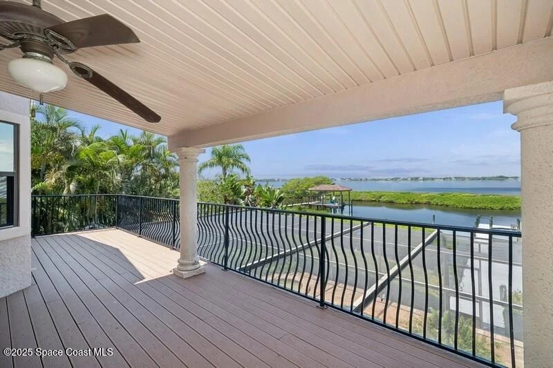 Photo of 484 Lanternback Island Drive