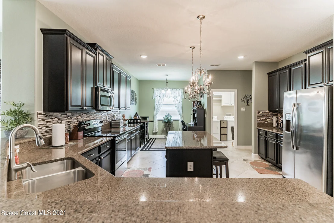 Photo of 3242 Balboa Place