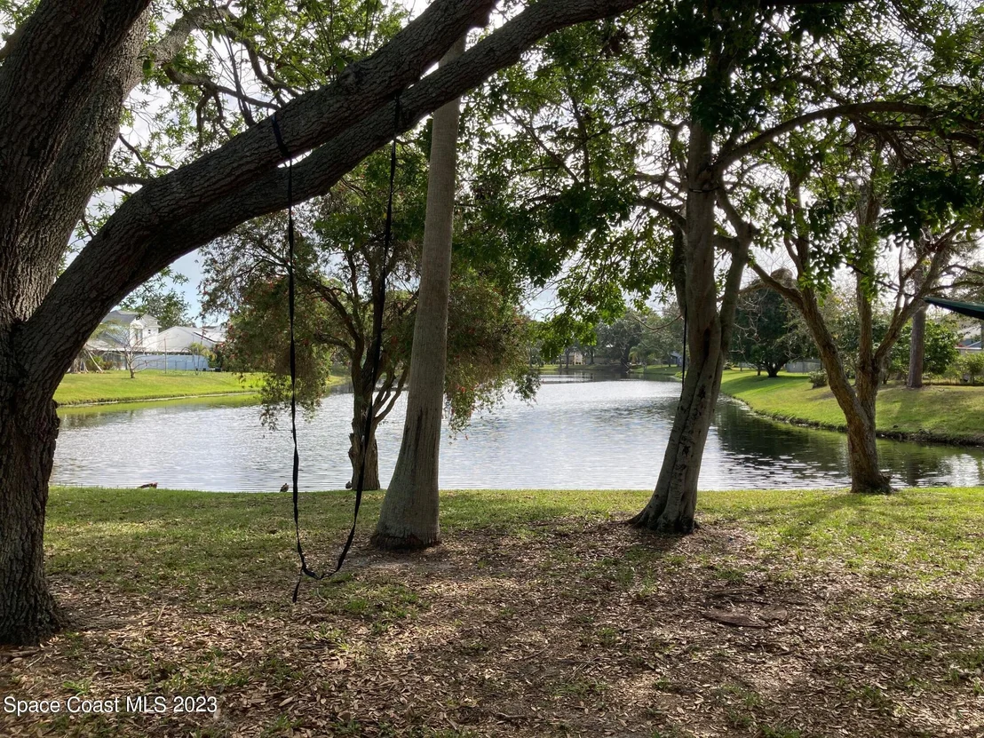 Photo of 1615 Clover Circle